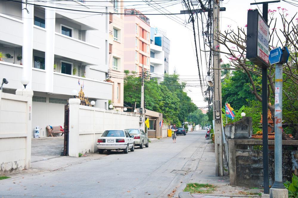 Golden House @ On-Nut Station Motel Bangkok Dış mekan fotoğraf